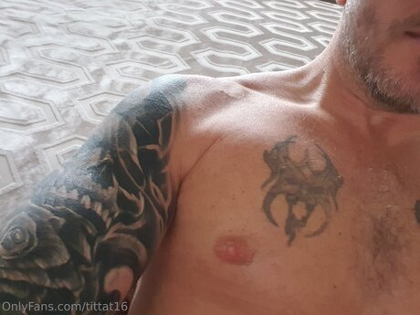 Tittat16