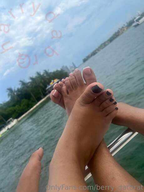 Berry Datbrat  nude leaked OnlyFans photo