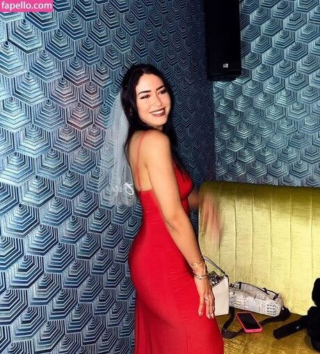 Maricel Freire Hotwife