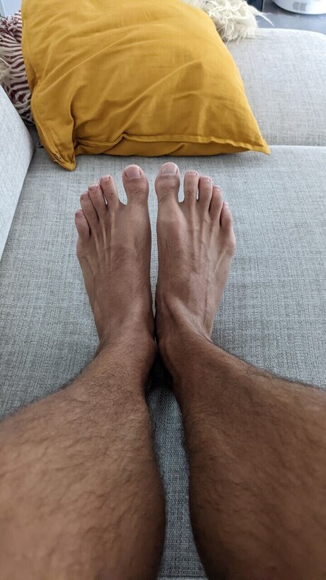 Germanmalefeet