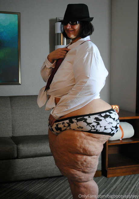 Bigbootyasshley