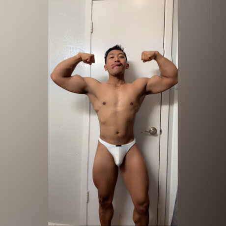 Musclespussy27