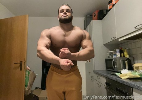 Flexmusclegod