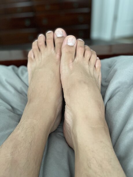 Malefeet86