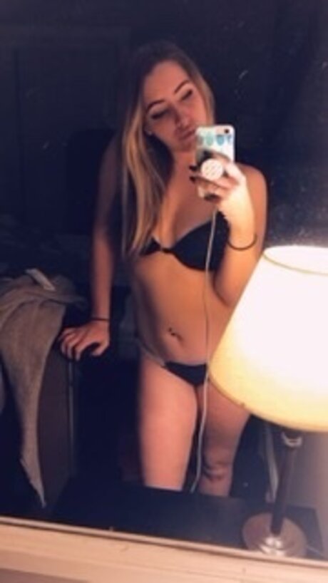 Olia  nude leaked OnlyFans photo