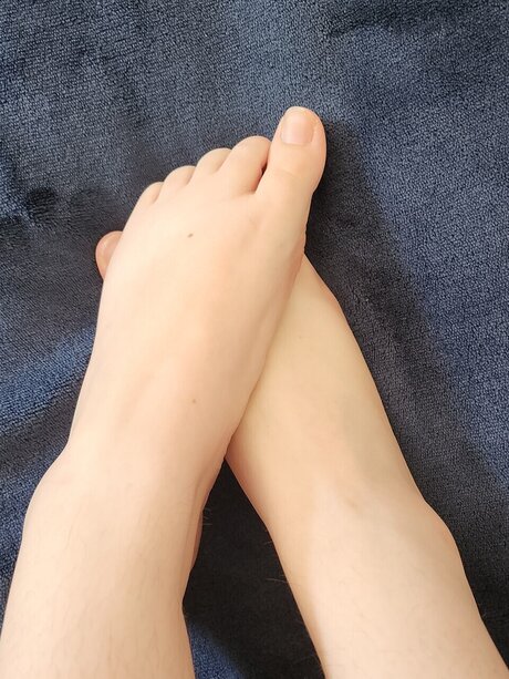 Only Feet Pics