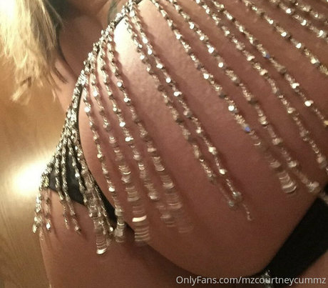 Mzcourtneycummz