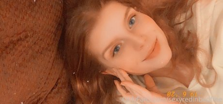 Sexyredinbedfree