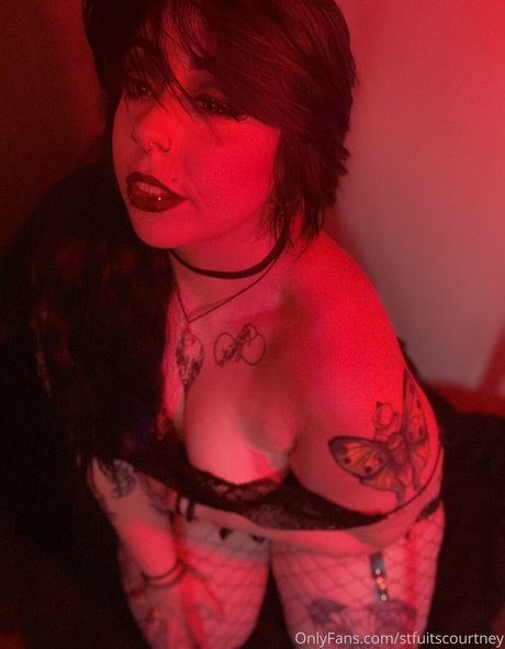 Stfuitscourtney