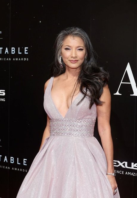 Kelly Hu
