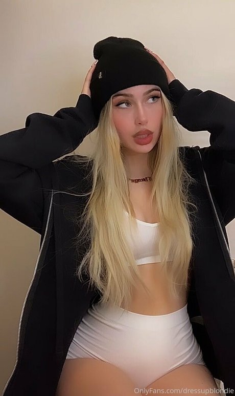Dressupblondie