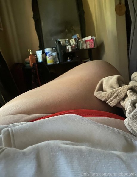 Jenniebooty87