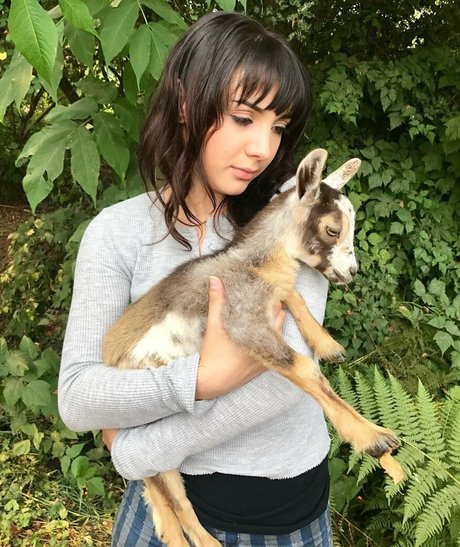 Hannah Marks
