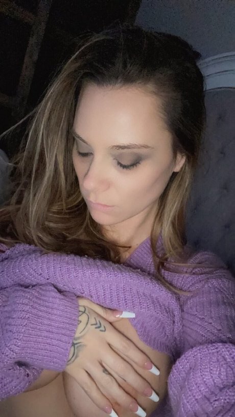 Chroniclesofatiredassmom