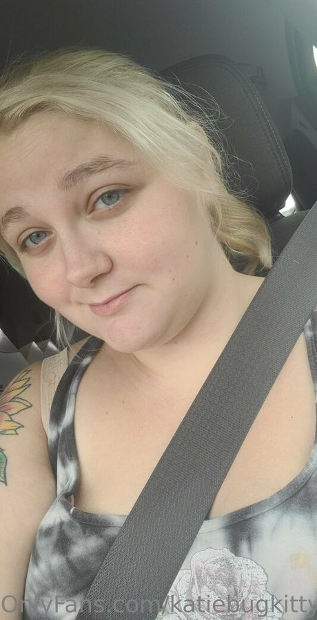 Katiebugkitty122
