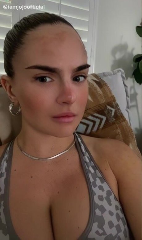 Joanna Jojo Levesque