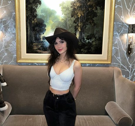 Sssniperwolf