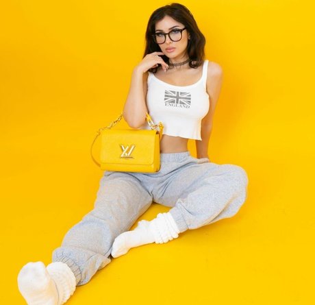 Sssniperwolf
