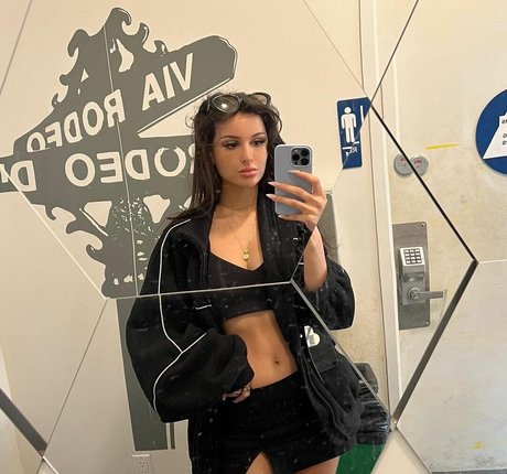 Sssniperwolf