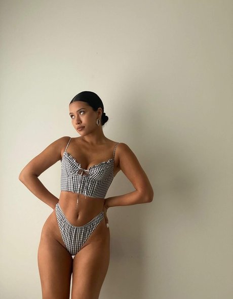 Julia Kelly