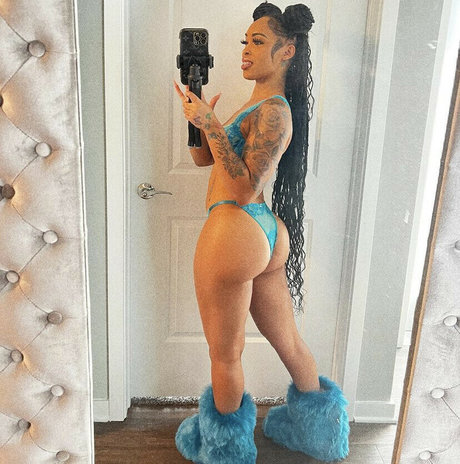 Theyluvnilla  nude leaked OnlyFans photo