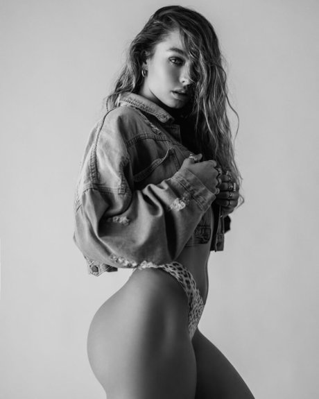 Sommer Ray