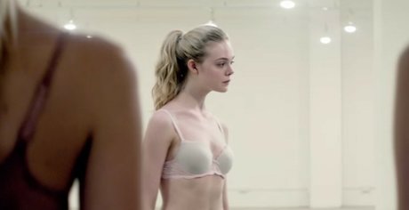 Elle Fanning