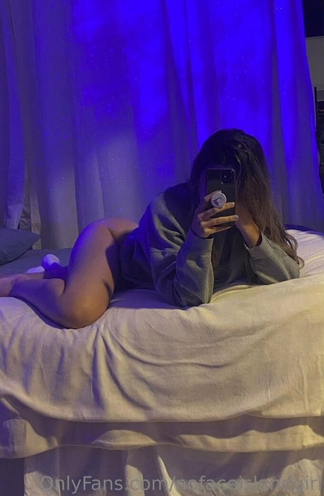 Nofaceislandgirl