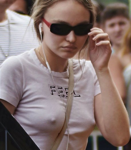 Lilyrose Depp