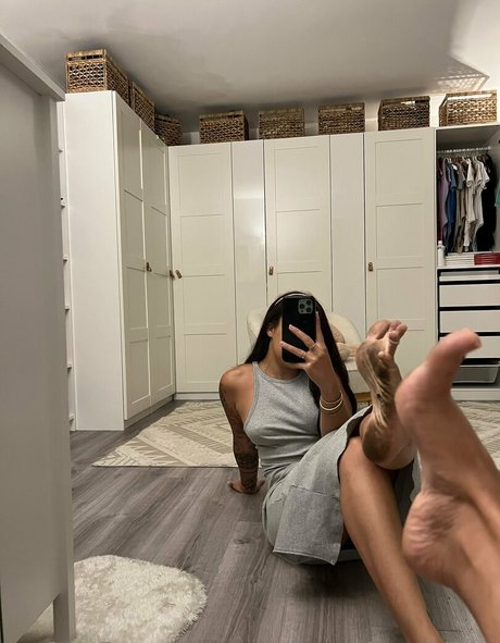 Mariefrenchfeetgirlfree