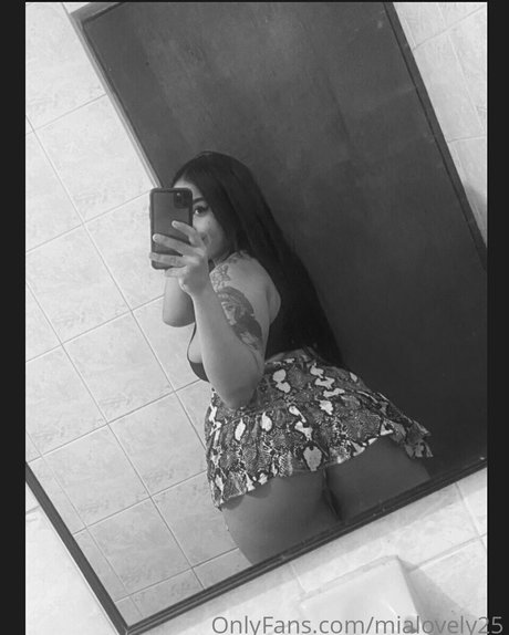 Mialovely25