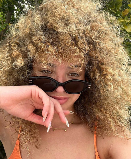 Ella Eyre