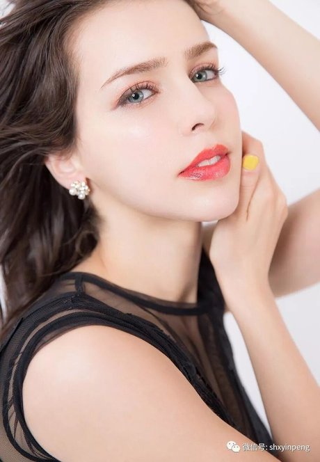 Stefanie Joosten