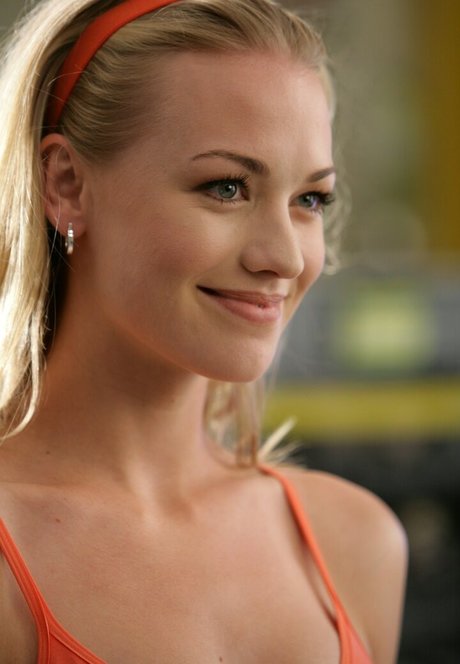 Yvonne Strahovski