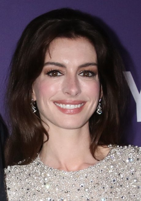 Anne Hathaway