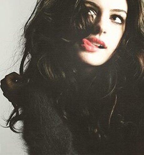 Anne Hathaway