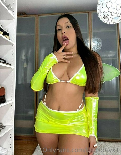 Bigbootyx1