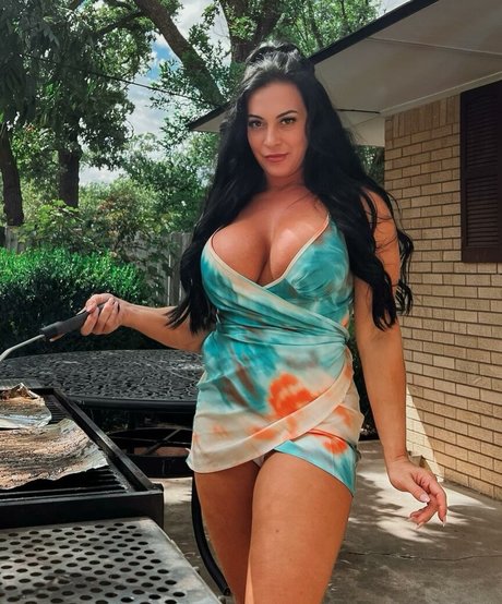 Trulyaris  nude leaked OnlyFans photo