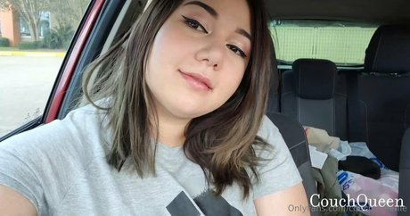 Couchqueenie