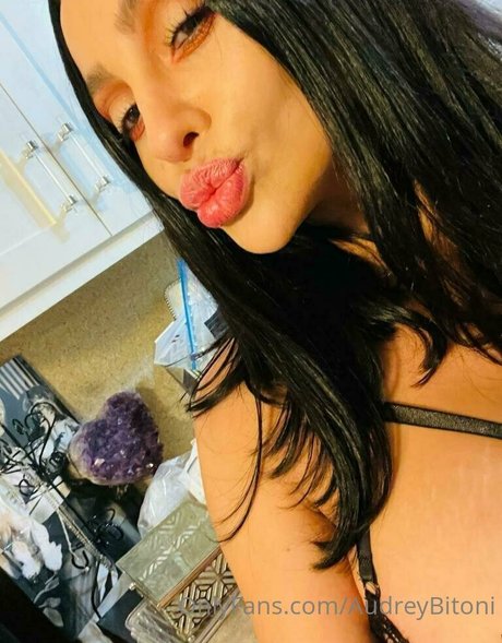 Audreybitoni