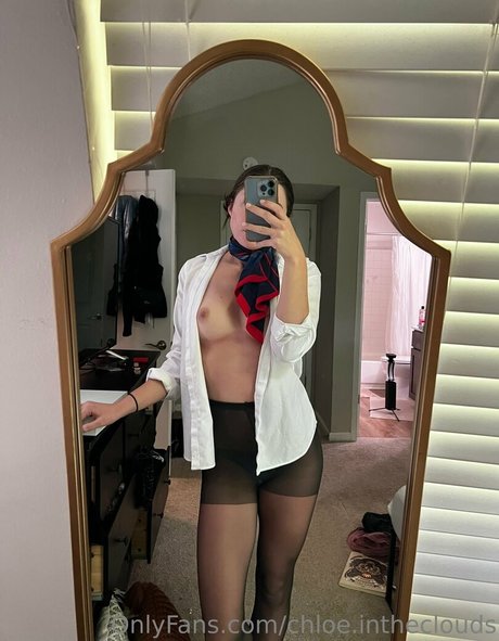 Chloeintheclouds
