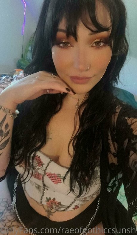 Raeofgothiccsunshine