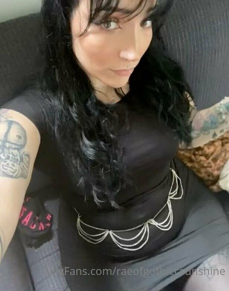 Raeofgothiccsunshine