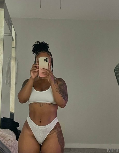 Therealbombshellmint