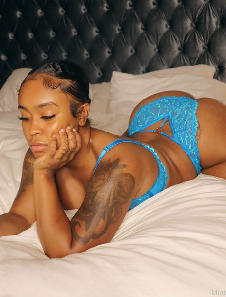 Therealbombshellmint