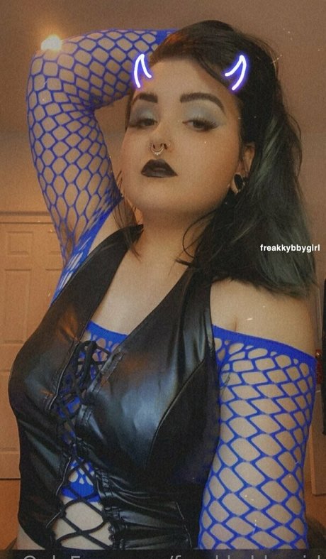 Freakkybbygirl