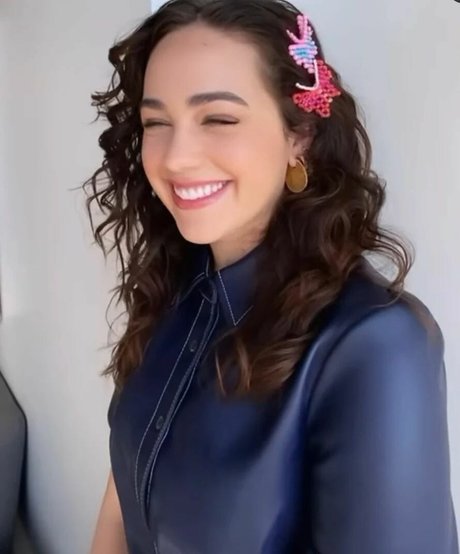 Mary Mouser