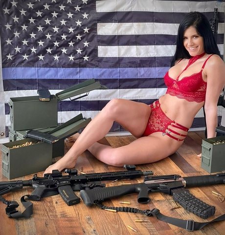 Girls With Guns