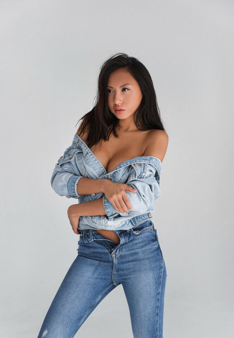 Asianmodel