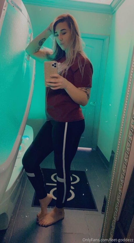 Feetgoddezz